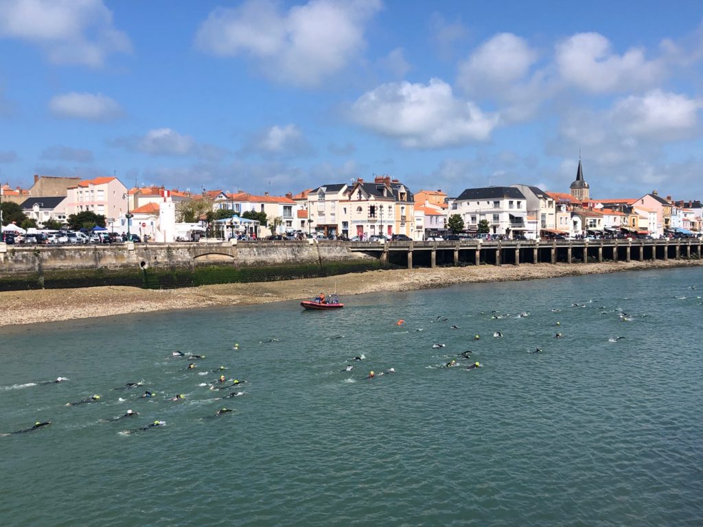 La partie natation dans le mythique chenal du Vendée Globe !